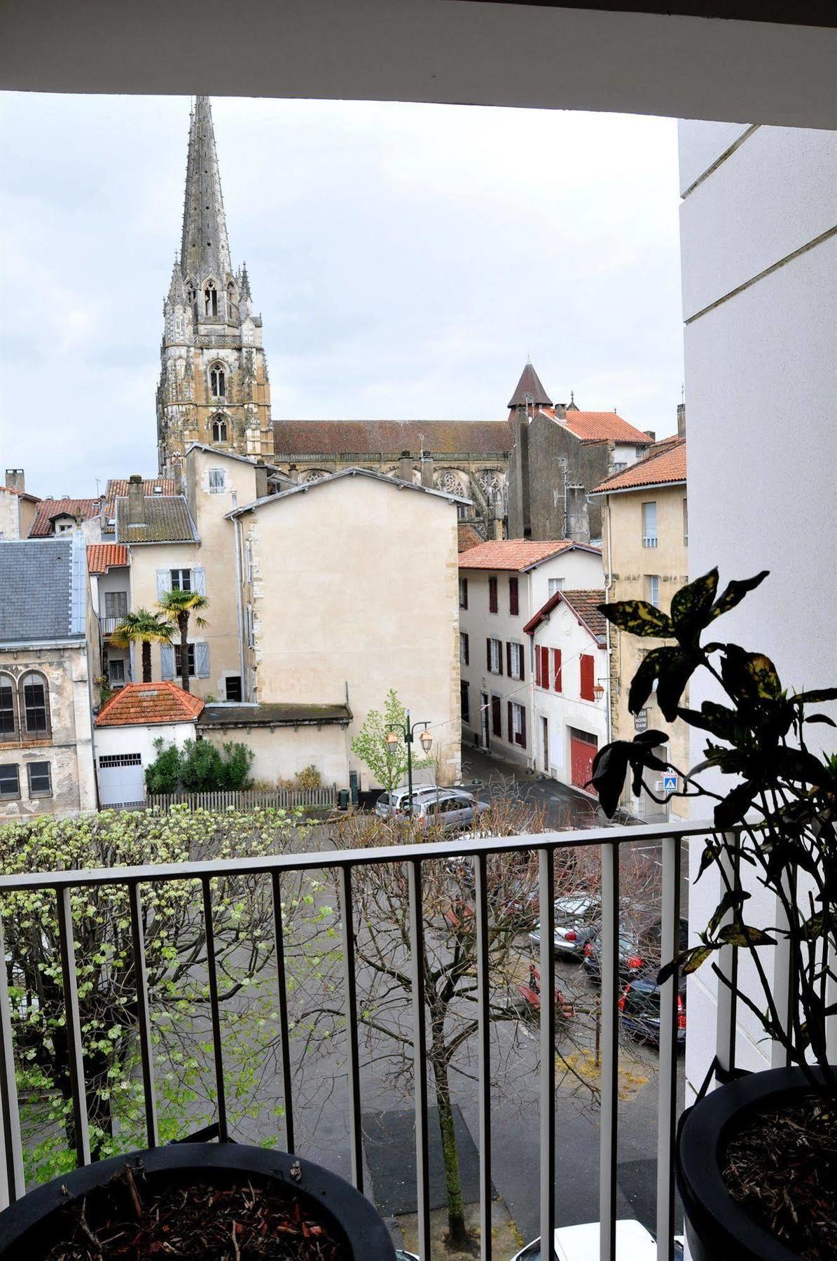 Temporesidence Cathedrale Baiona Exterior foto